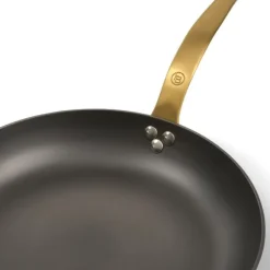 BetBrothers NeroSteel koekenpan ø 24 cm genitreerd ijzer