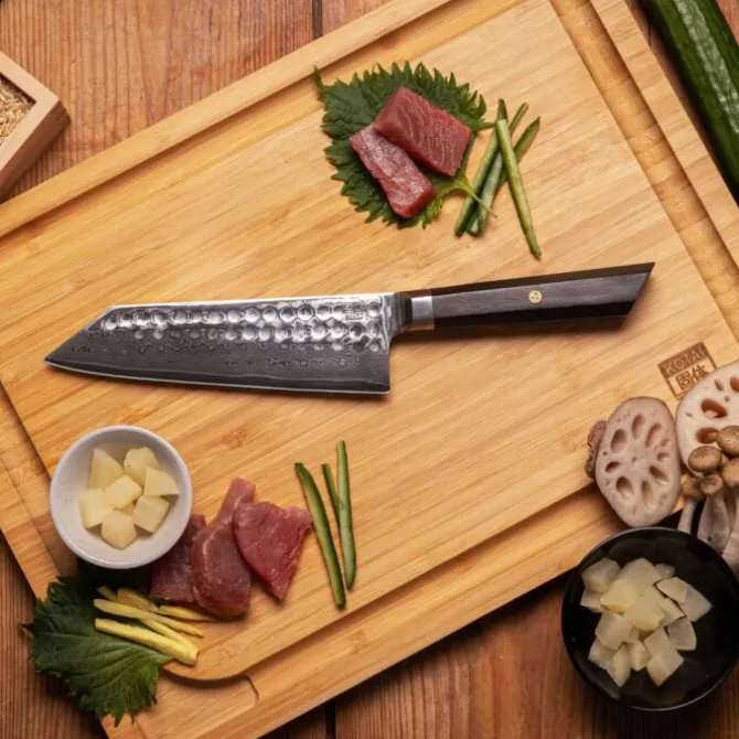 Kotai Bunka Damascus Santoku 17 cm met beschermhoes