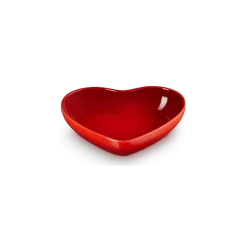 Le Creuset diep bord hart 650 ml aardewerk kersrood