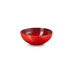 Le Creuset saladeschaal 2,2 liter ø 24 cm aardewerk kersrood