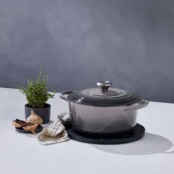 Le Creuset Signature braadpan 3,3 liter ø 22 cm gietijzer Flint