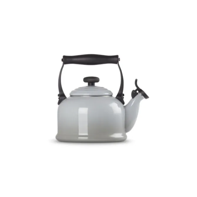 Le Creuset Tradition fluitketel 2,1 liter staal Mist Grey