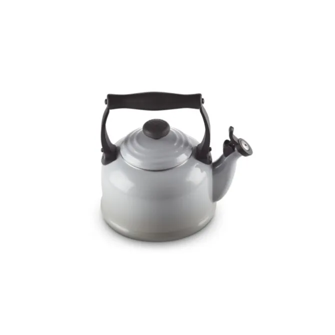 Le Creuset Tradition fluitketel 2,1 liter staal Mist Grey