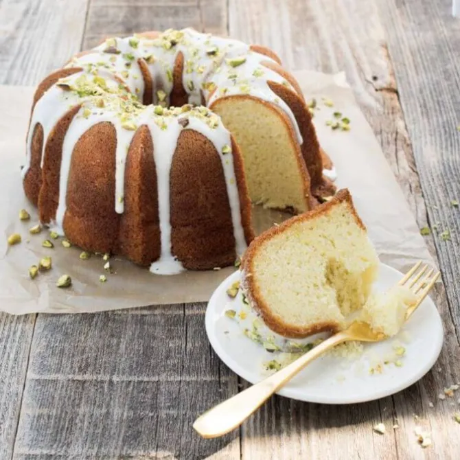 Nordic Ware Anniversary Bundt tulbandvorm ø 20,5 cm aluminium goudkleurig