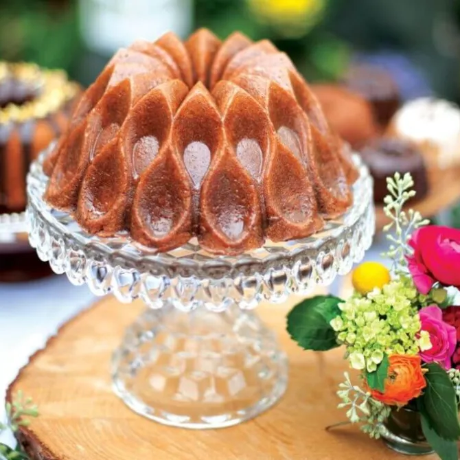 Nordic Ware Crown Bundt tulbandvorm ø 24 cm gietaluminium goudkleurig