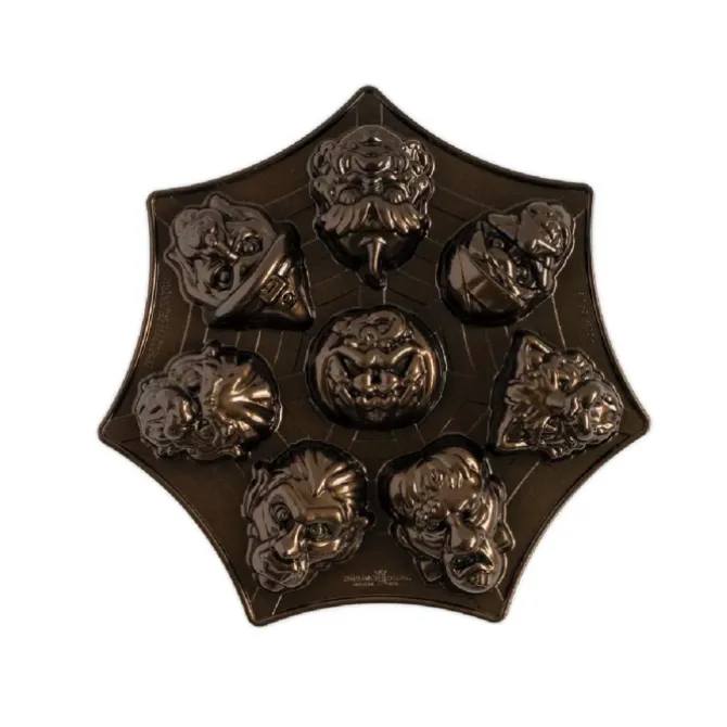 Nordic Ware Monster Mask cakelet pan brons aluminium