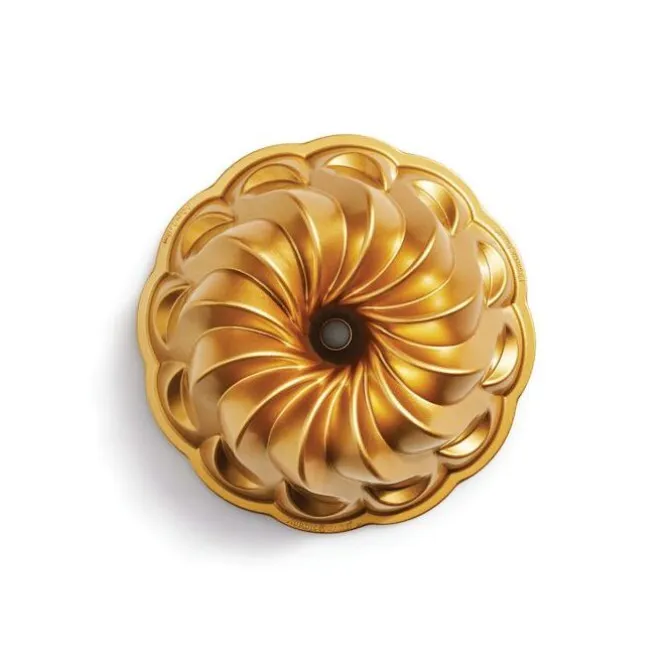 Nordic Ware Pirouette Bundt goud aluminium