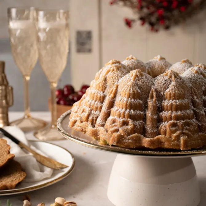 Nordic Ware Very Merry Bundt bakvorm zilver aluminium
