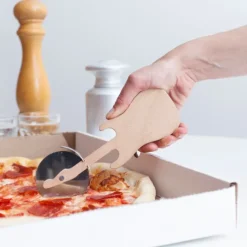 Oldenhof pizzasnijder gitaar hout rvs
