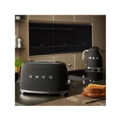 Smeg 50's style broodrooster 2 sleuven staal mat zwart