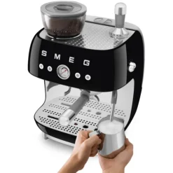 Smeg 50's style handmatige espressomachine 2,4 liter zwart