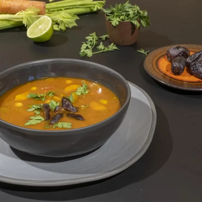 The Table Atelier schaal ø 18 cm 750 ml Black Olive