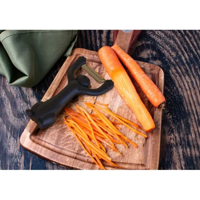 Winkee Julienne Cutter Cat